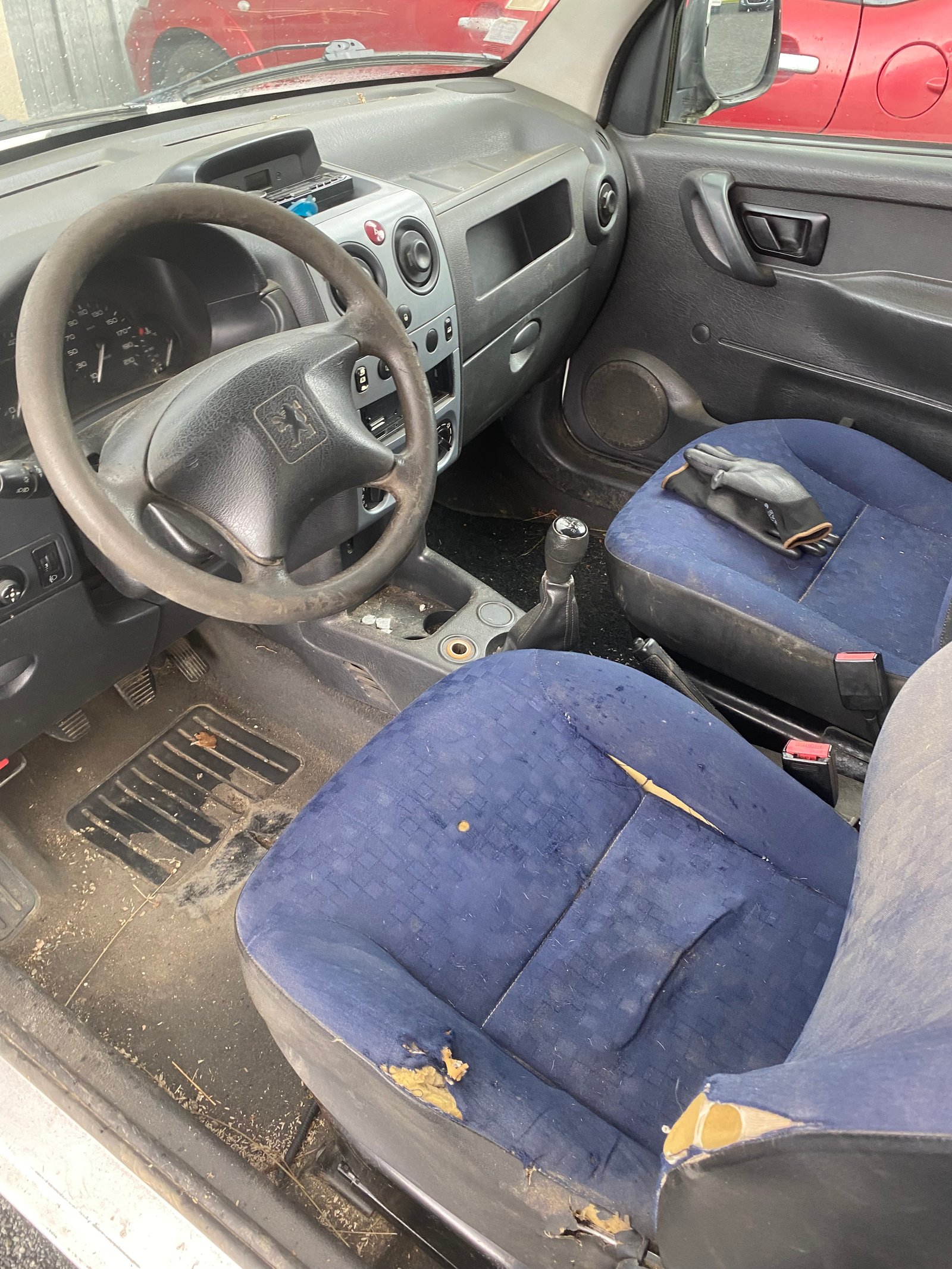 Habitacle rénové et propre